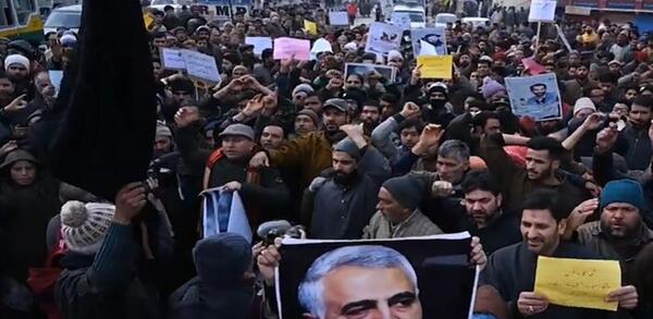 عکس شهید سلیمانی هند