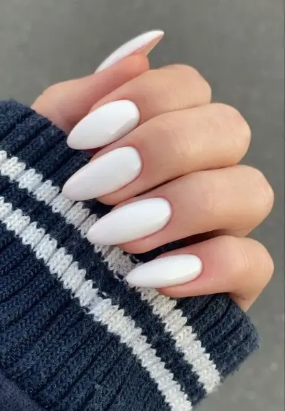 عکس مدل ناخن سفید ساده