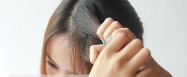 عکس دیزاین ناخن با ورق طلا
