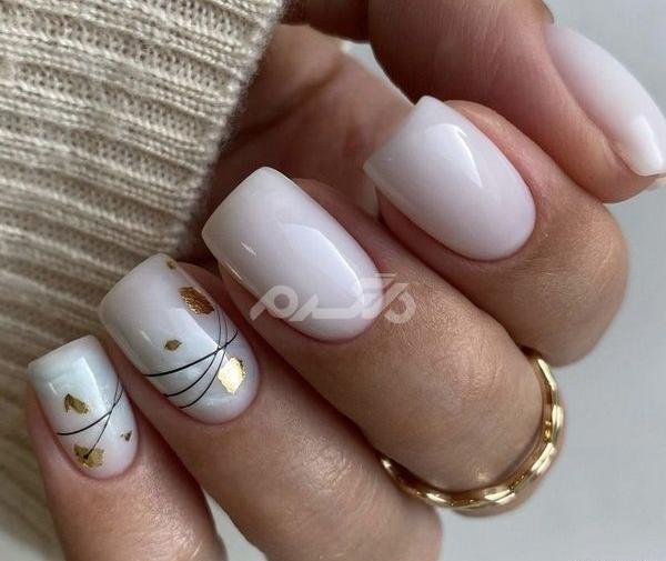 عکس دیزاین ناخن با ورق طلا
