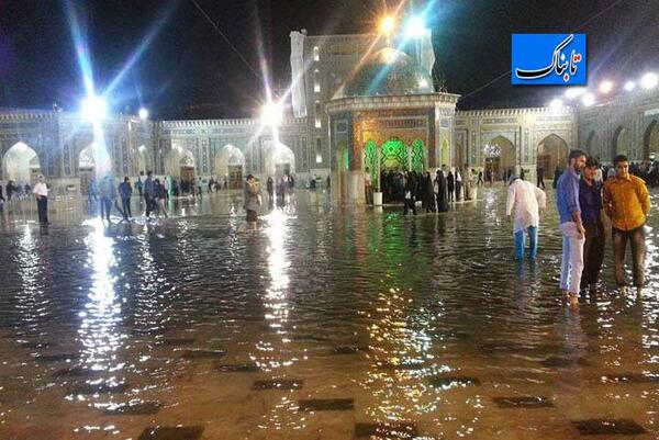 عکس بارش باران در حرم امام رضا