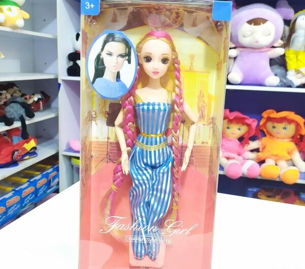 عکس باربی چشم تیله ای