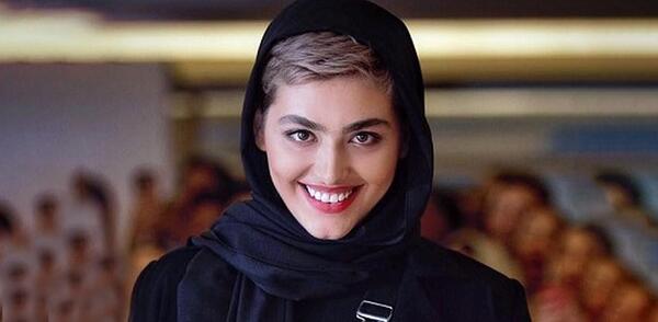 عکس ریحانه پارسا بدون روسری