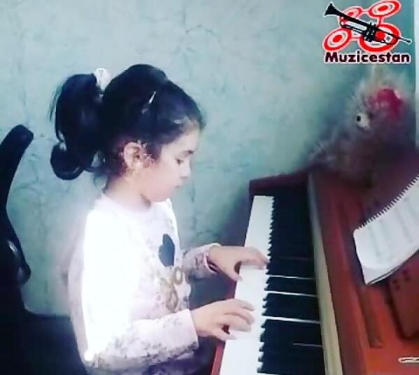 عکس ادکلن شبهای مسکو