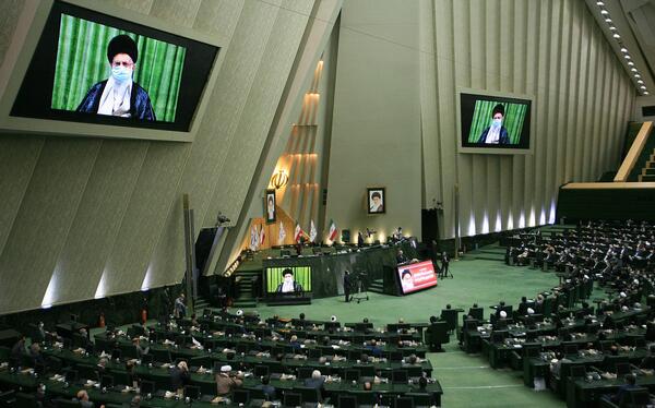 عکس نماینده مجلس عراق