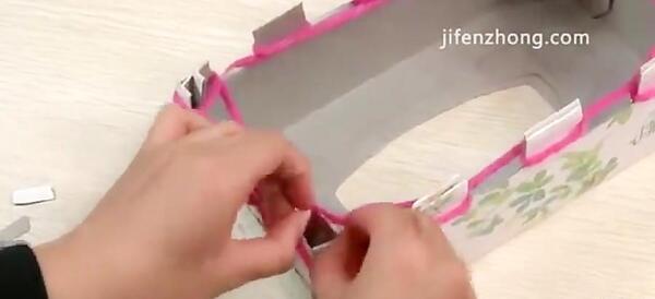 عکس بافت شال گردن با کارتون