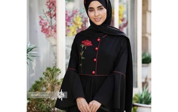 عکس لباس مجلسی بلند پوشیده پف دار