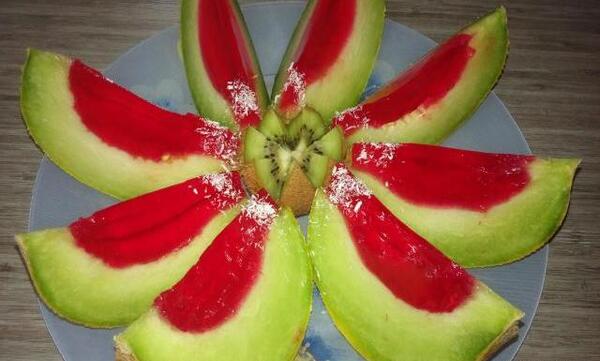 عکس ژله داخل طالبی