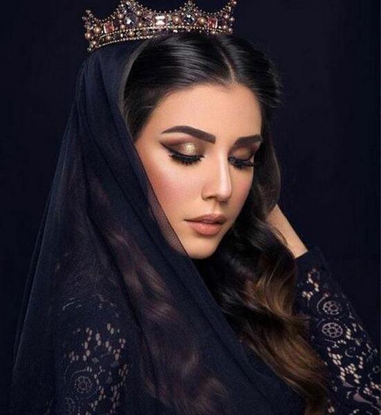 عکس تاج روی سر دختر
