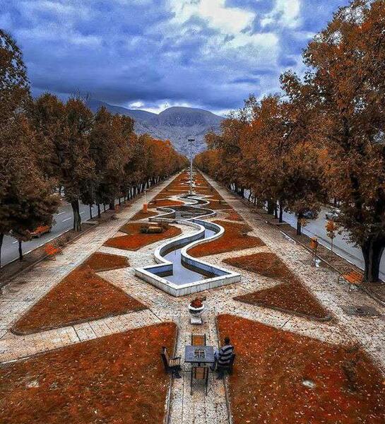 عکس آسمان سرخ
