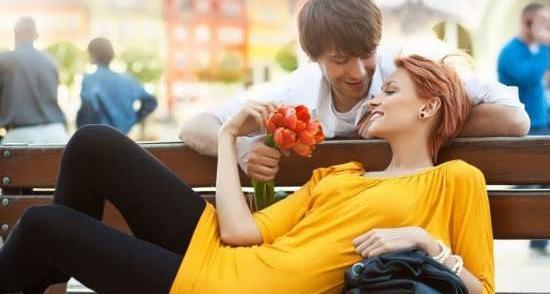 ژست عکس دونفره با سفره هفت سین