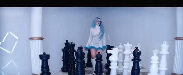 عکس های ava max