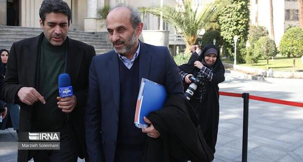 عکس مجری زن که اخراج شد