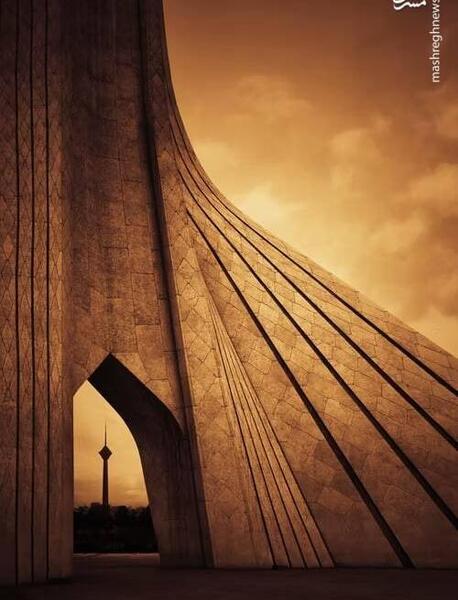 عکس برج آزادی