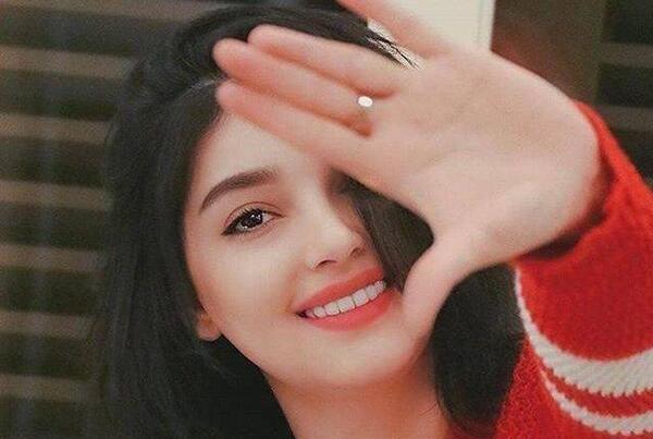 عکس تصاویر ژست عکاسی دخترانه