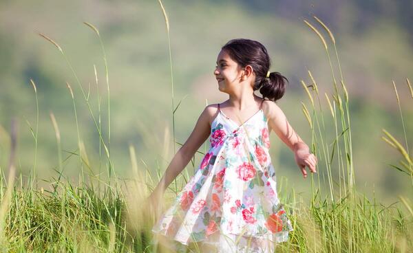 عکس کودک فضای باز
