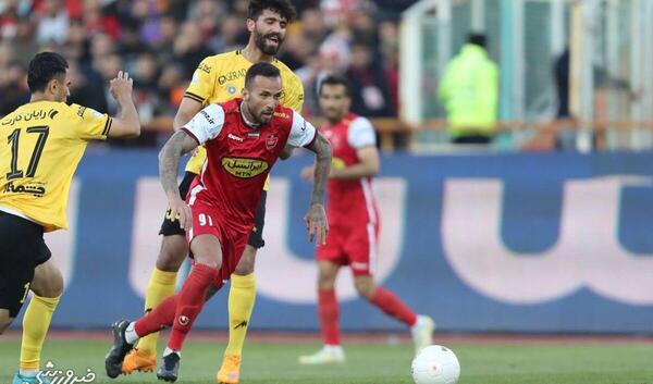 عکس لیونل مسی با لباس پرسپولیس