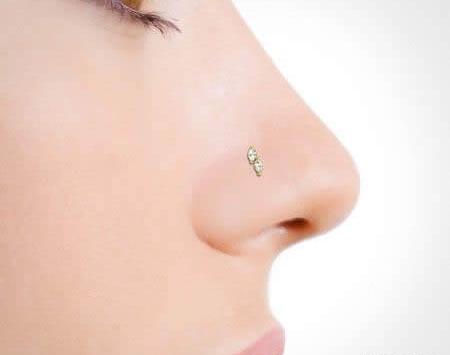 عکس پیرسینگ بینی طلا