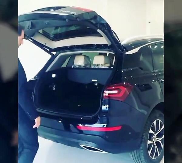 عکس داخل هیوندا توسان