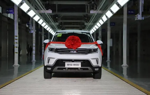 عکس ماشین ssangyong musso