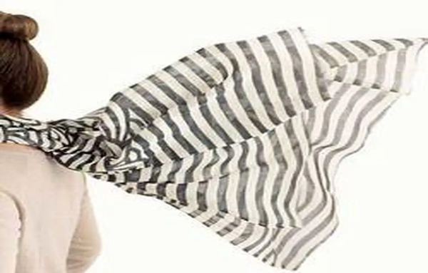 عکس شال سفید مشکی