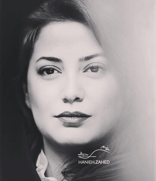 عکس سیاه سفید برج آزادی