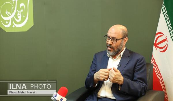 عکس مجری حسین دهقان
