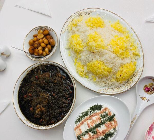 عکس قورمه سبزی با مرغ