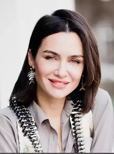 عکس بیرجه اکالای در اینستاگرام