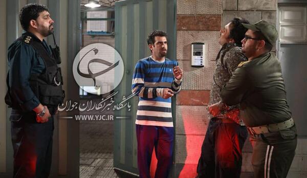 عکس جعفر در سریال لیسانسه ها