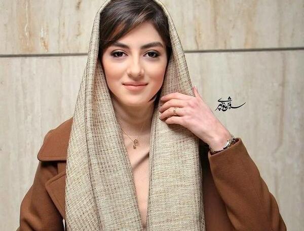 دانلود عکس اینستا پردیس پورعابدینی