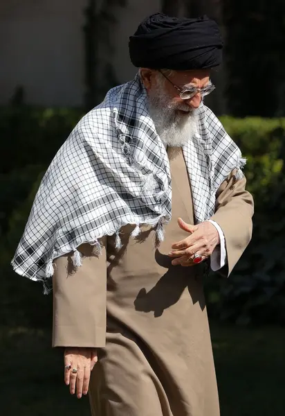 عکس چفیه رهبر