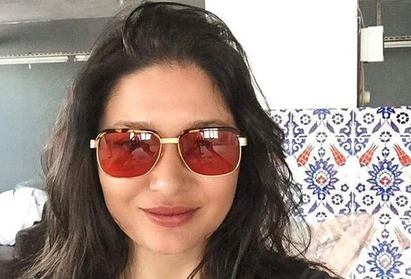 عکس نورگل و همسرش
