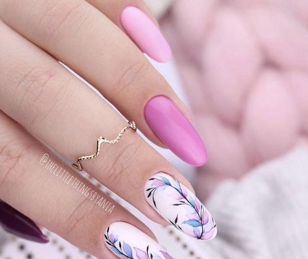 عکس طراحی ناخن اکلیلی