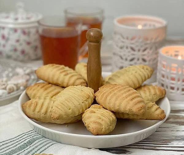 عکس شیرینی گردویی پفکی