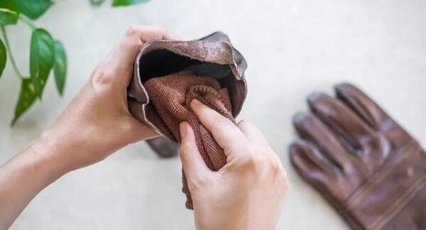 عکس دستکش لمسی