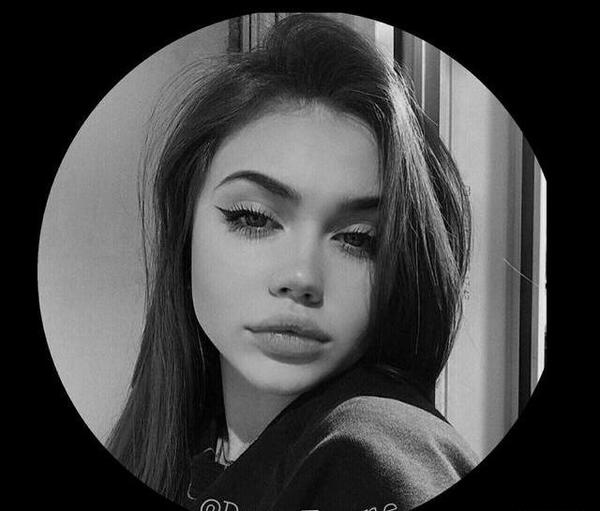 عکس دخترونه برای پروفایل سیاه سفید