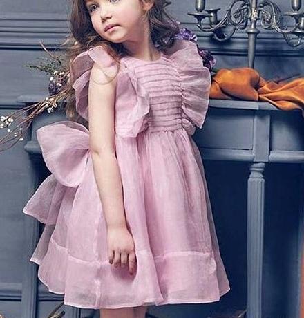 عکس کفش اسپرت صورتی