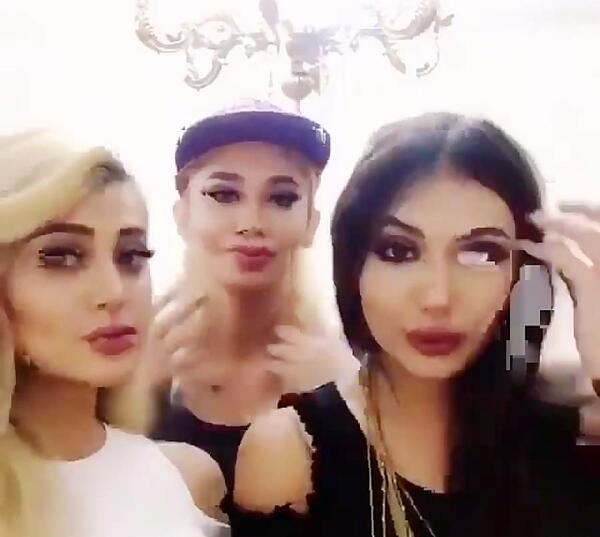 عکس مجری زن خوش صدا