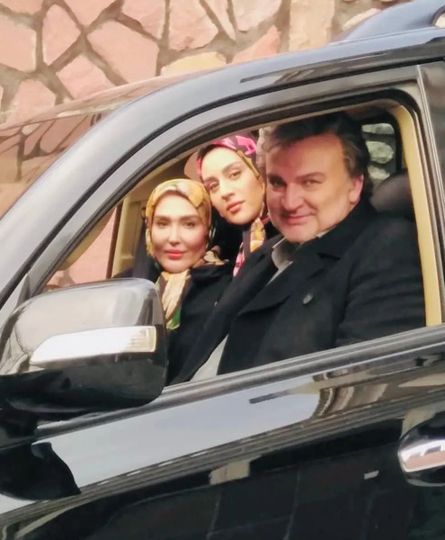 عکس زهره فکور صبور تو بیمارستان