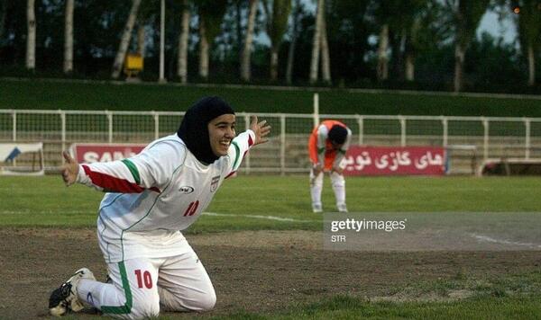 عکس گل رونالدو به بارسلونا