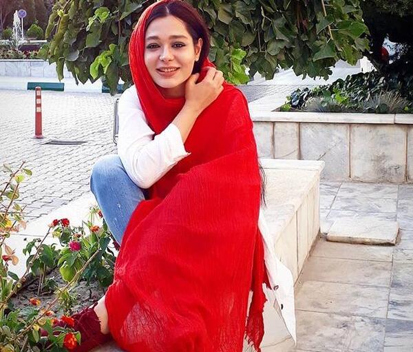 عکس سانیا سالاری و پانته آ بهرام
