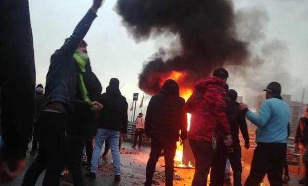 عکس نوشته های ضد انقلابی
