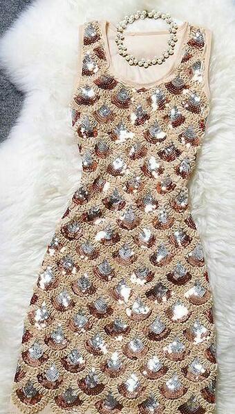 عکس لباس مجلسی کوتاه گیپور دخترانه
