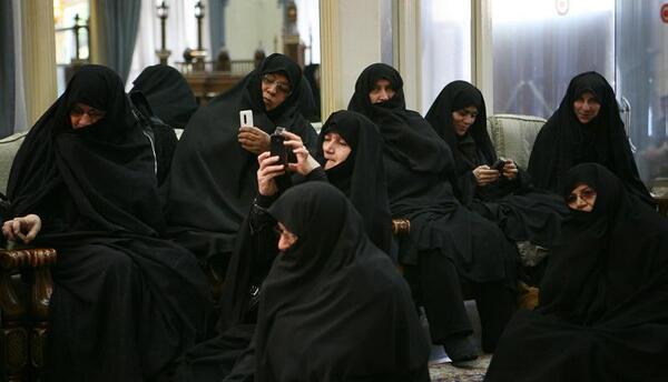 عکس نوه روحانی