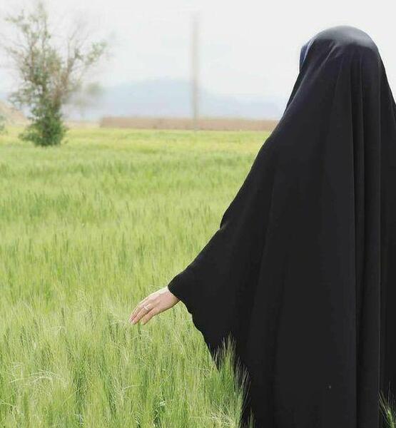 عکس دختر چادری طبیعی