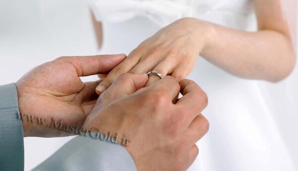 عکس حلقه ازدواج مهناز افشار