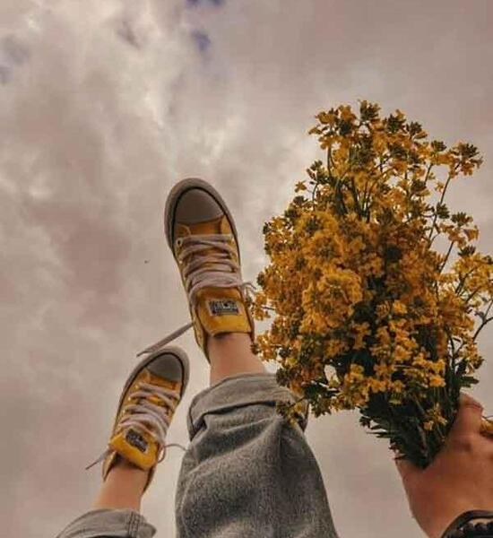 عکس کتاب پاییزی برای پروفایل