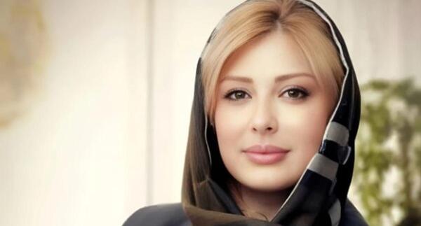 عکس نیوشا ضیغمی در کنسرت