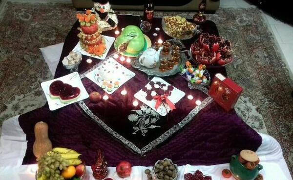 عکس یلدای امسال در خانه میمانیم